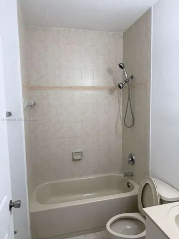 2470 SE 15th Place Homestead FL 33035