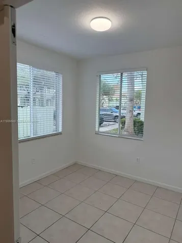 2470 SE 15th Place Homestead FL 33035