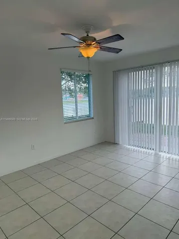 2470 SE 15th Place Homestead FL 33035