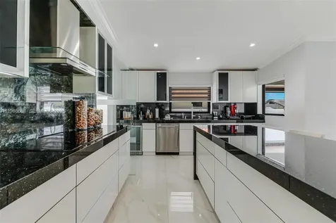 13801 SW 34th Street Miami FL 33175