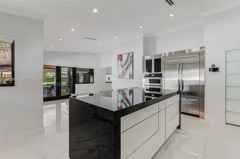 13801 SW 34th Street Miami FL 33175