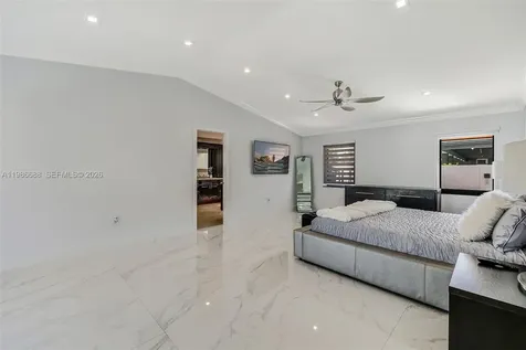 13801 SW 34th Street Miami FL 33175