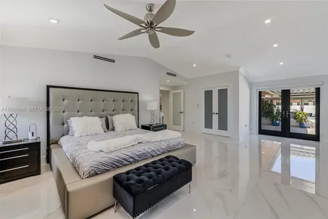 13801 SW 34th Street Miami FL 33175