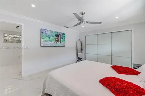 13801 SW 34th Street Miami FL 33175