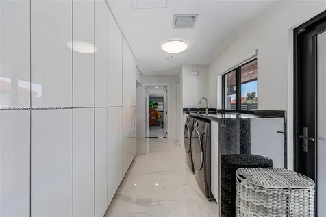 13801 SW 34th Street Miami FL 33175