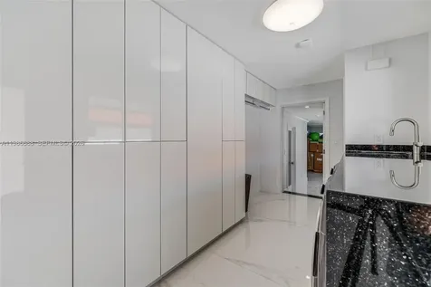 13801 SW 34th Street Miami FL 33175