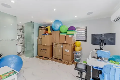 13801 SW 34th Street Miami FL 33175