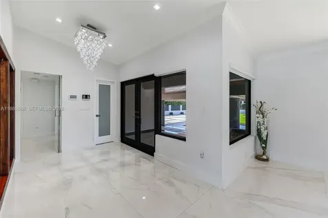 13801 SW 34th Street Miami FL 33175