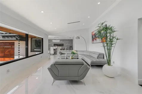 13801 SW 34th Street Miami FL 33175