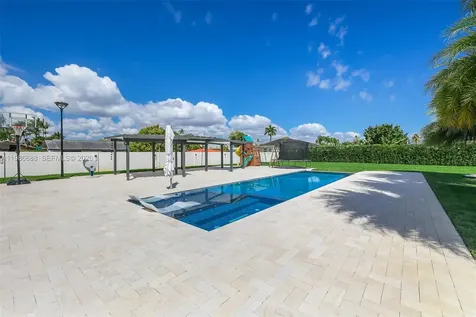 13801 SW 34th Street Miami FL 33175