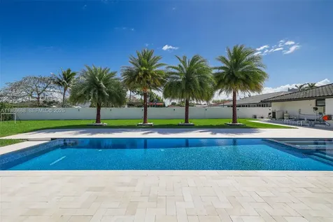 13801 SW 34th Street Miami FL 33175