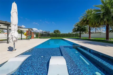 13801 SW 34th Street Miami FL 33175