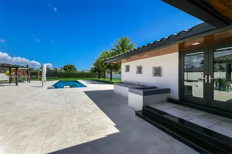 13801 SW 34th Street Miami FL 33175