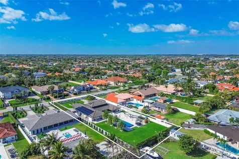 13801 SW 34th Street Miami FL 33175