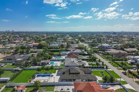 13801 SW 34th Street Miami FL 33175