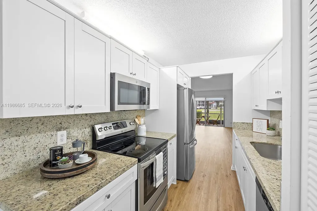 1401 SW 128th Terrace Pembroke Pines FL 33027