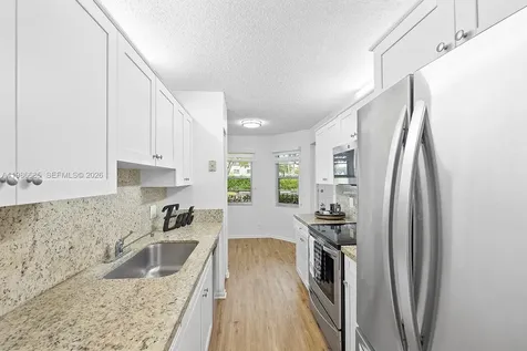 1401 SW 128th Terrace Pembroke Pines FL 33027
