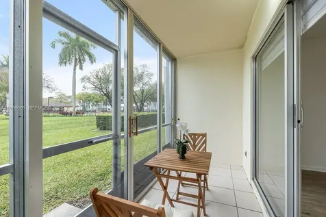 1401 SW 128th Terrace Pembroke Pines FL 33027