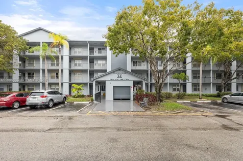 1401 SW 128th Terrace Pembroke Pines FL 33027
