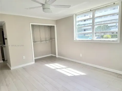 1700 NE 191st Street Miami FL 33179