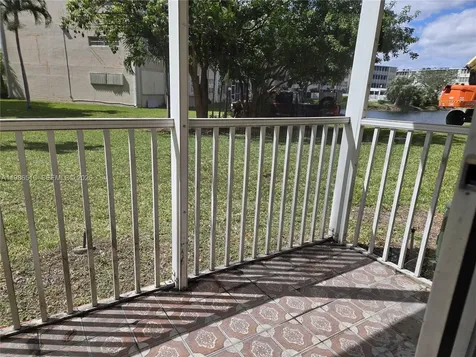 1700 NE 191st Street Miami FL 33179