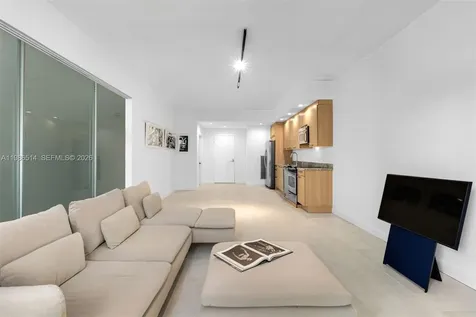 2001 Meridian Avenue Miami Beach FL 33139