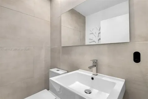 2001 Meridian Avenue Miami Beach FL 33139