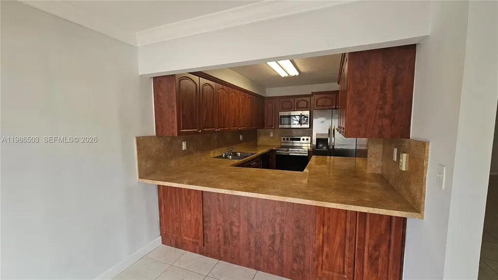 5800 SW 127th Avenue Miami FL 33183