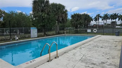 5800 SW 127th Avenue Miami FL 33183