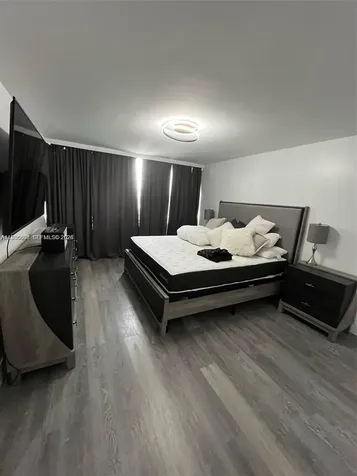 18071 Biscayne Boulevard Aventura FL 33160