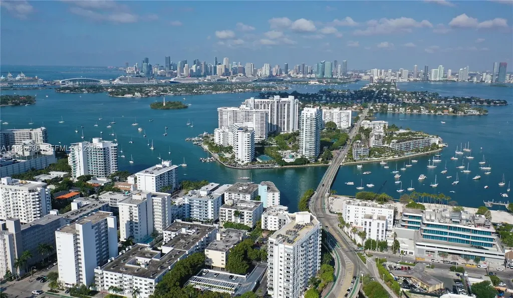1345 Lincoln Road Miami Beach FL 33139