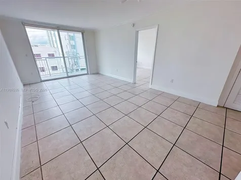 1345 Lincoln Road Miami Beach FL 33139