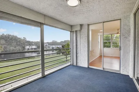 1831 Sabal Palm Drive Davie FL 33324