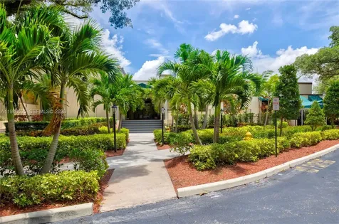 1831 Sabal Palm Drive Davie FL 33324