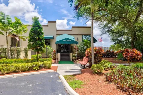 1831 Sabal Palm Drive Davie FL 33324
