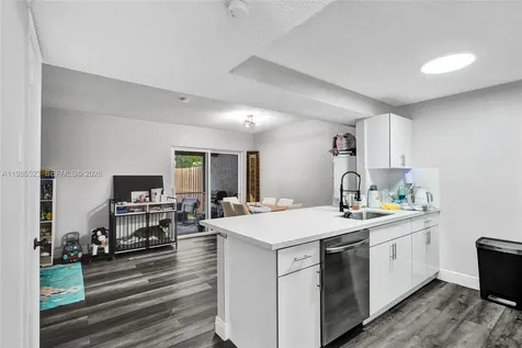 7402 NW 75th Street Tamarac FL 33321