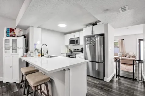 7402 NW 75th Street Tamarac FL 33321
