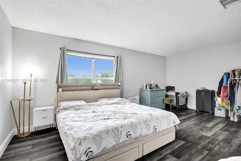 7402 NW 75th Street Tamarac FL 33321