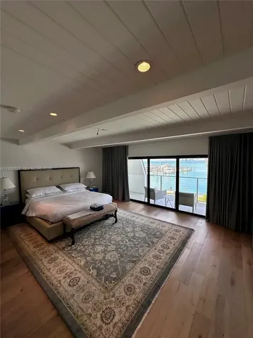 166 Harbor Drive Key Biscayne FL 33149