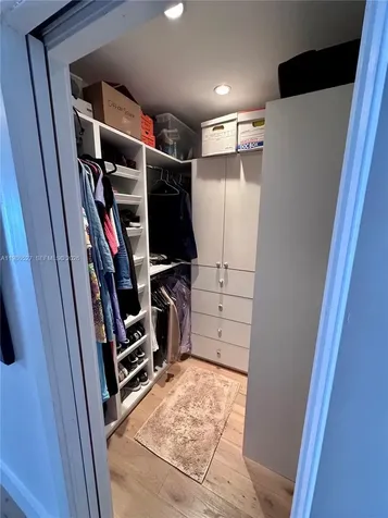166 Harbor Drive Key Biscayne FL 33149