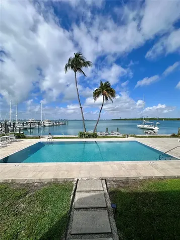 166 Harbor Drive Key Biscayne FL 33149