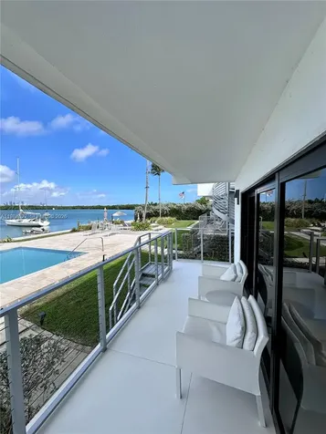 166 Harbor Drive Key Biscayne FL 33149