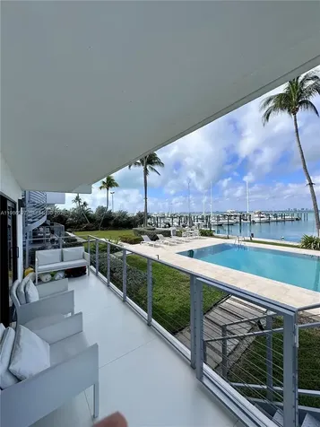 166 Harbor Drive Key Biscayne FL 33149