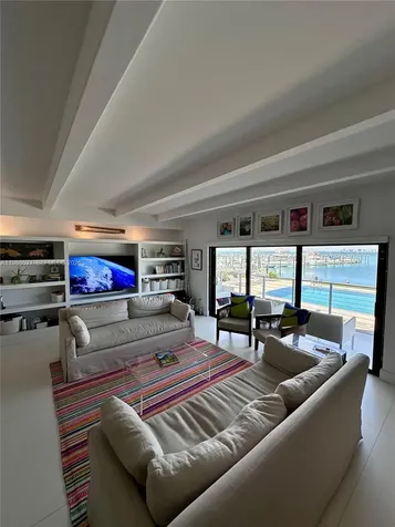 166 Harbor Drive Key Biscayne FL 33149