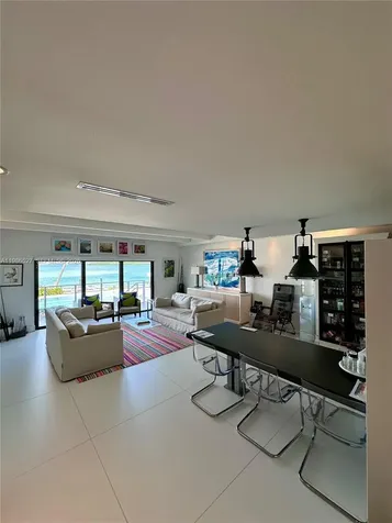 166 Harbor Drive Key Biscayne FL 33149