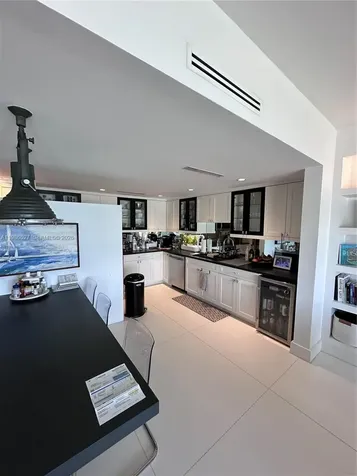 166 Harbor Drive Key Biscayne FL 33149