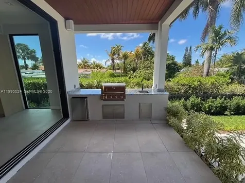2161 NE 124th Street North Miami FL 33181