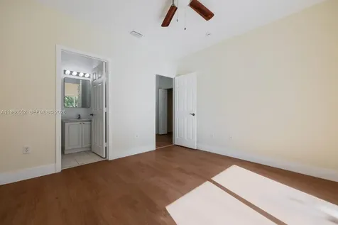 1947 SE 24th Terrace Homestead FL 33035