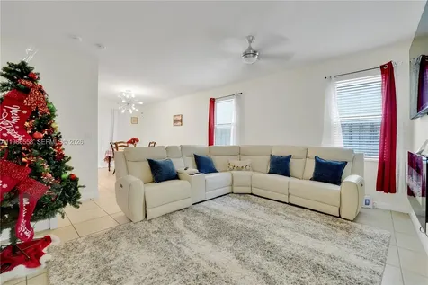101 NE 37th Place Homestead FL 33033