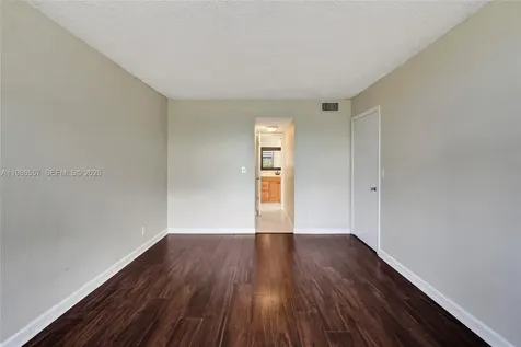 9440 Poinciana Place Davie FL 33324